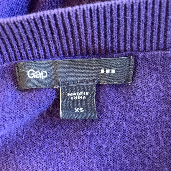Purple Mini Gap Cardigan Sweater Women's Size XS - Picture 3 of 6